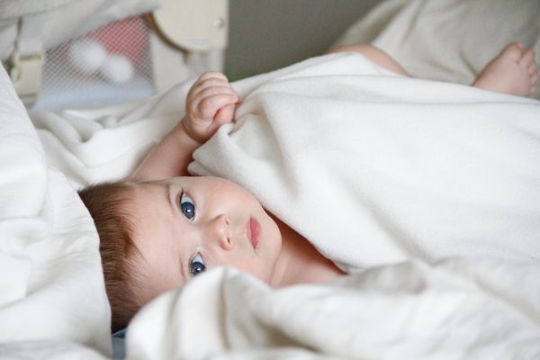 Преимущества утяжеленных одеял при аутизме